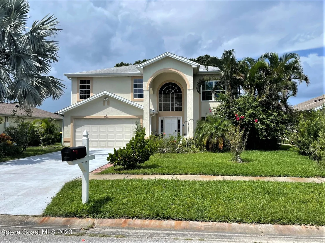 Photo of 6976 Hammock Lakes Drive