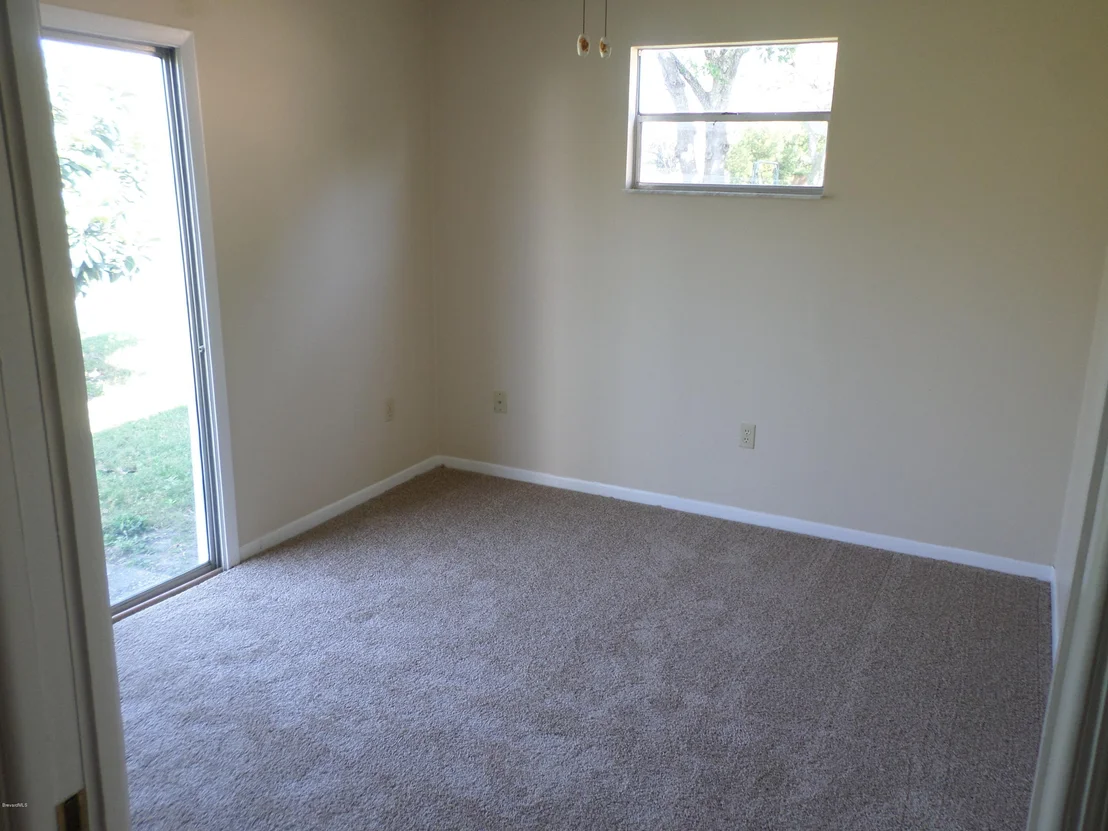 Photo of 831 Pine Shadows Avenue