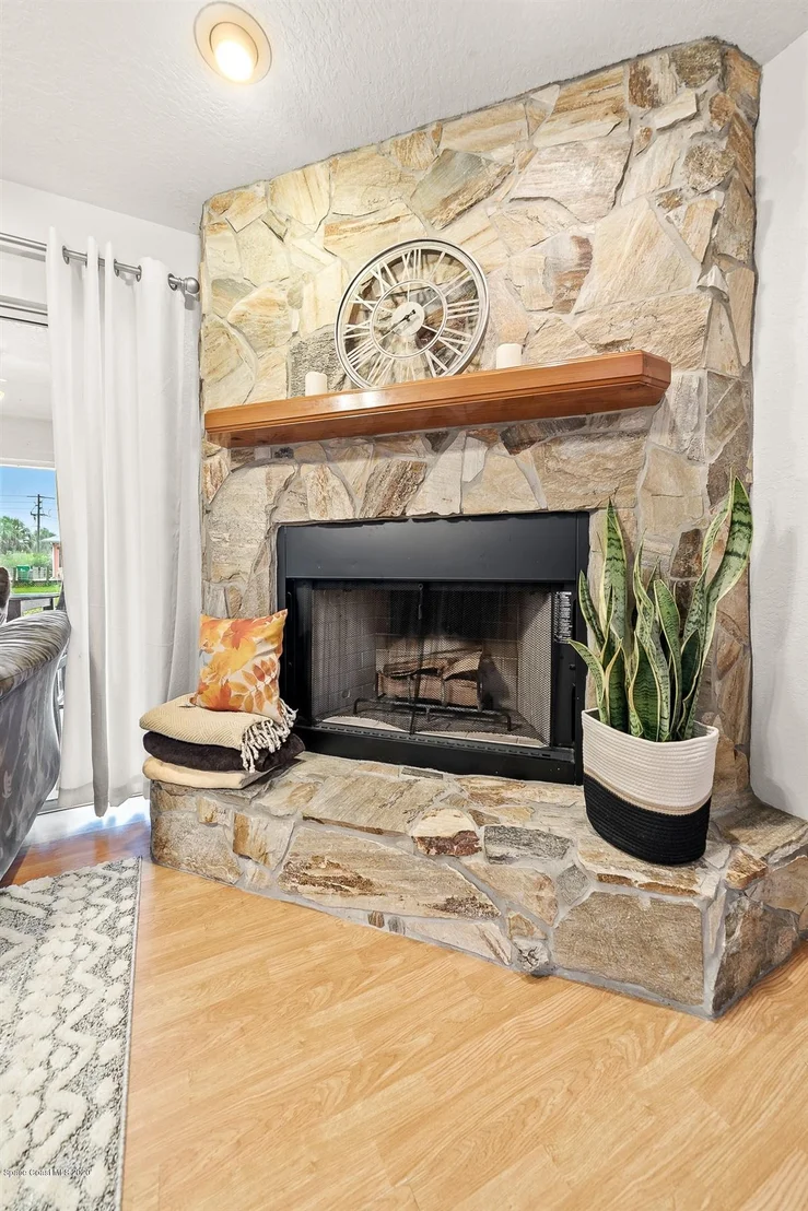 Photo of 4901 Evinrude Road