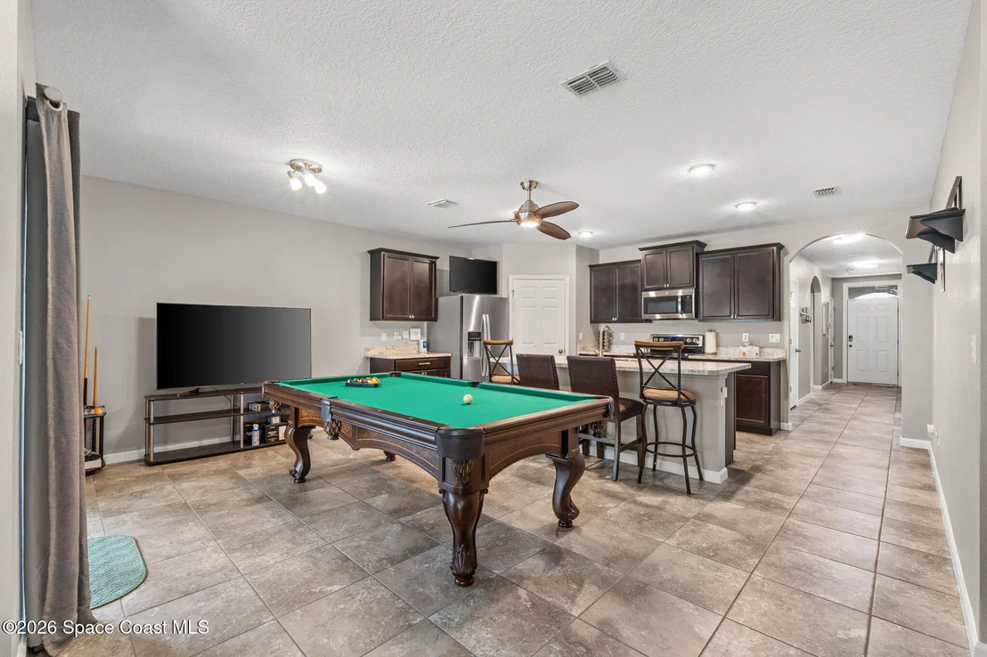 Photo of 648 Coyote Drive