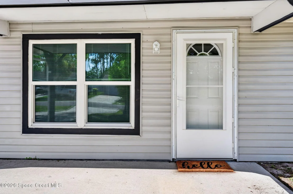 Photo of 6570 Dock Avenue