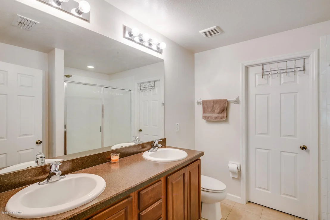 Photo of 205 Dryden Circle