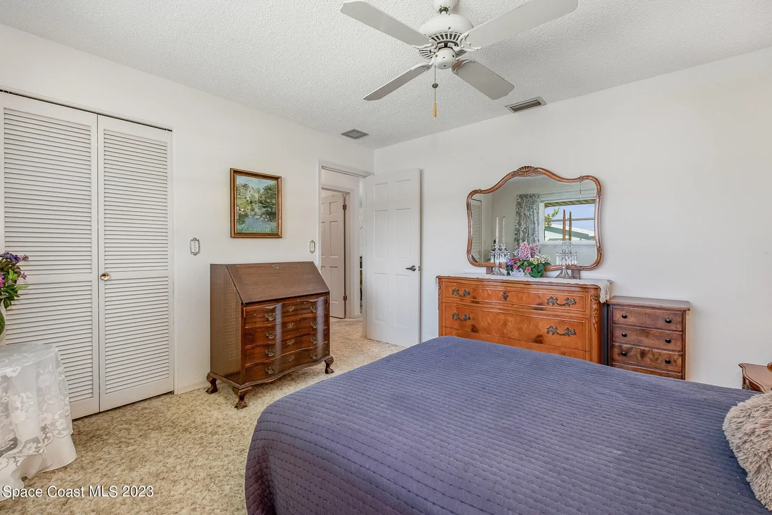 Photo of 228 Chalet Avenue