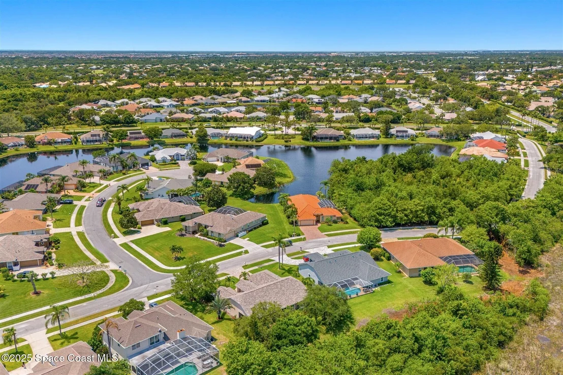Photo of 952 Wildwood Drive