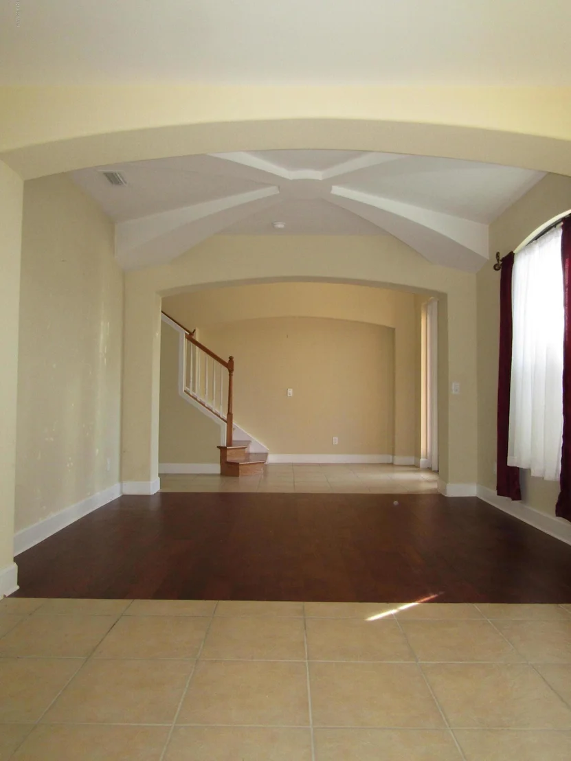 Photo of 1320 Talon Way
