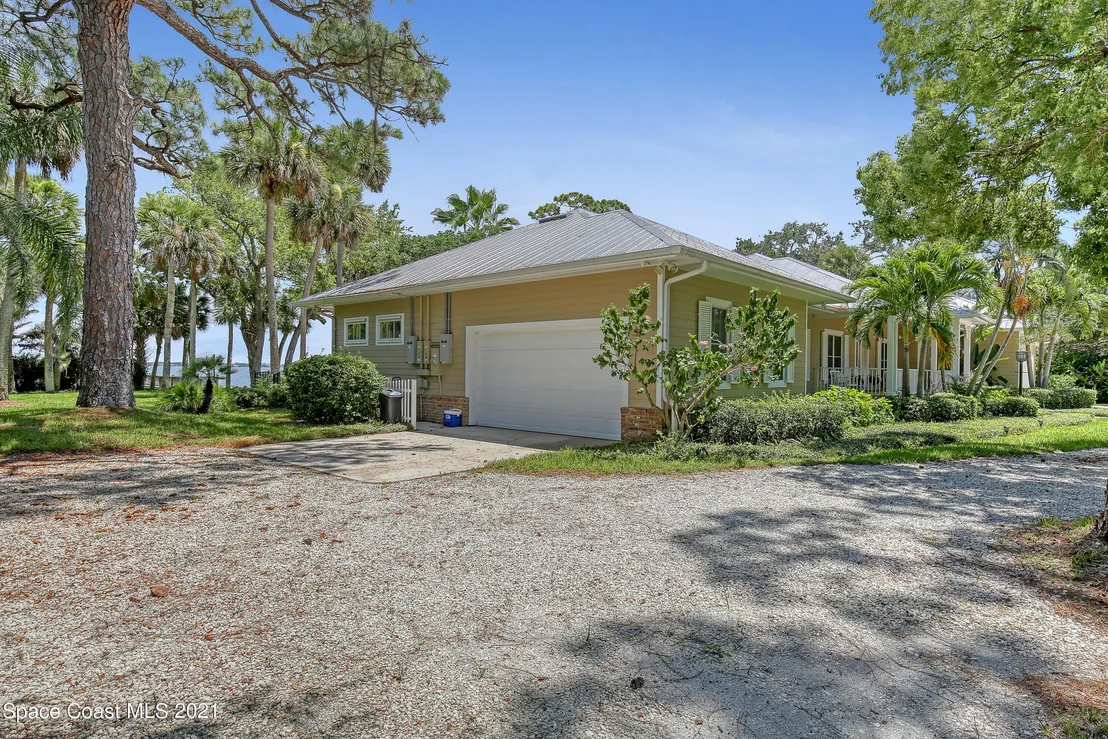 Photo of 1913 Pineapple Avenue