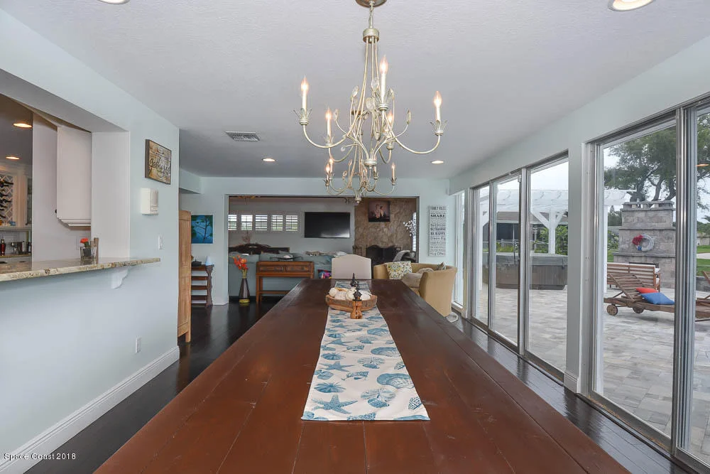 Photo of 1866 River Shore Drive