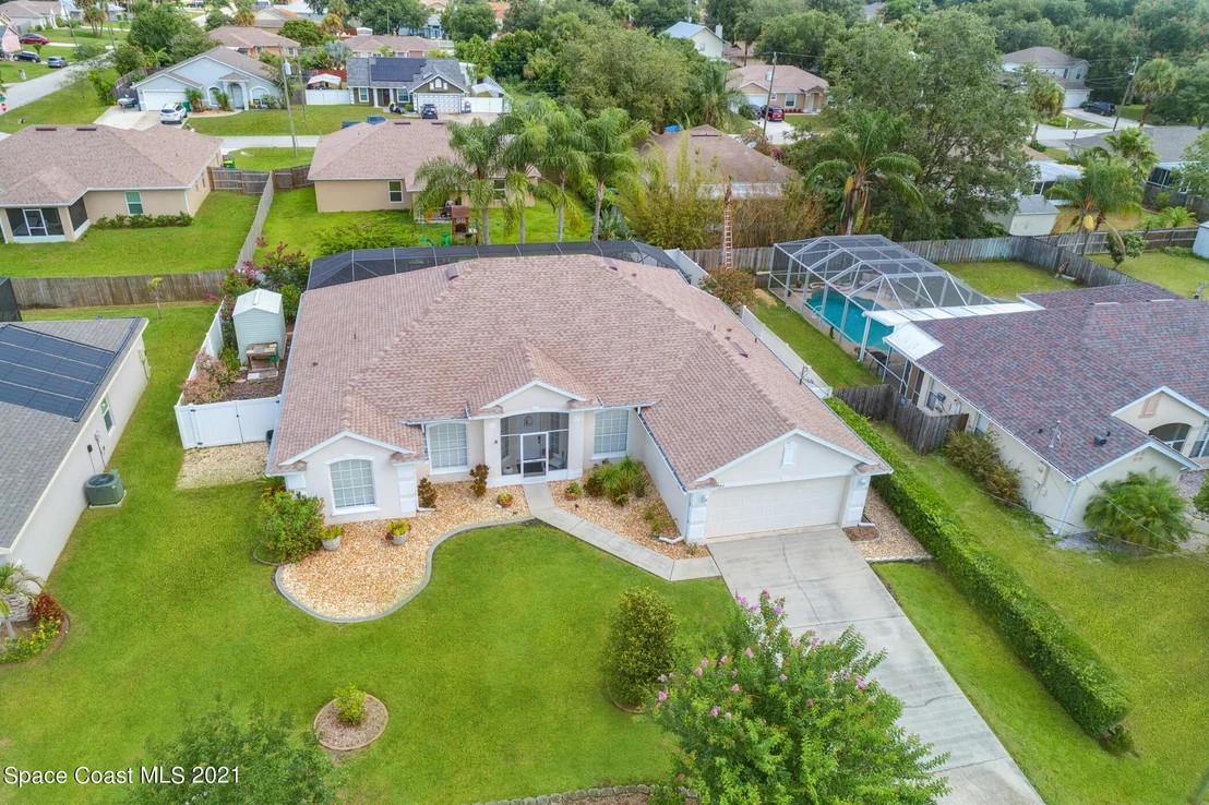 Photo of 6140 Adele Street