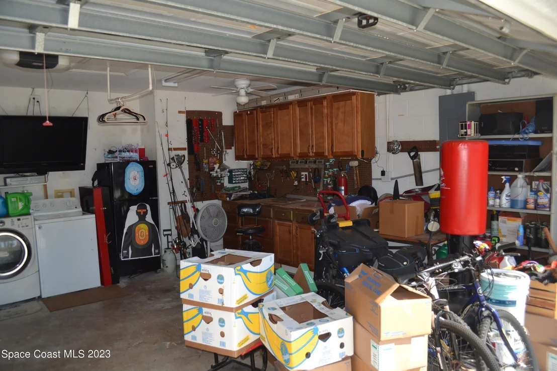Photo of 834 Honeysuckle Drive