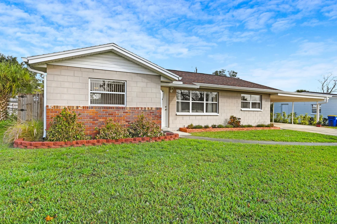 Photo of 992 Cardon Drive