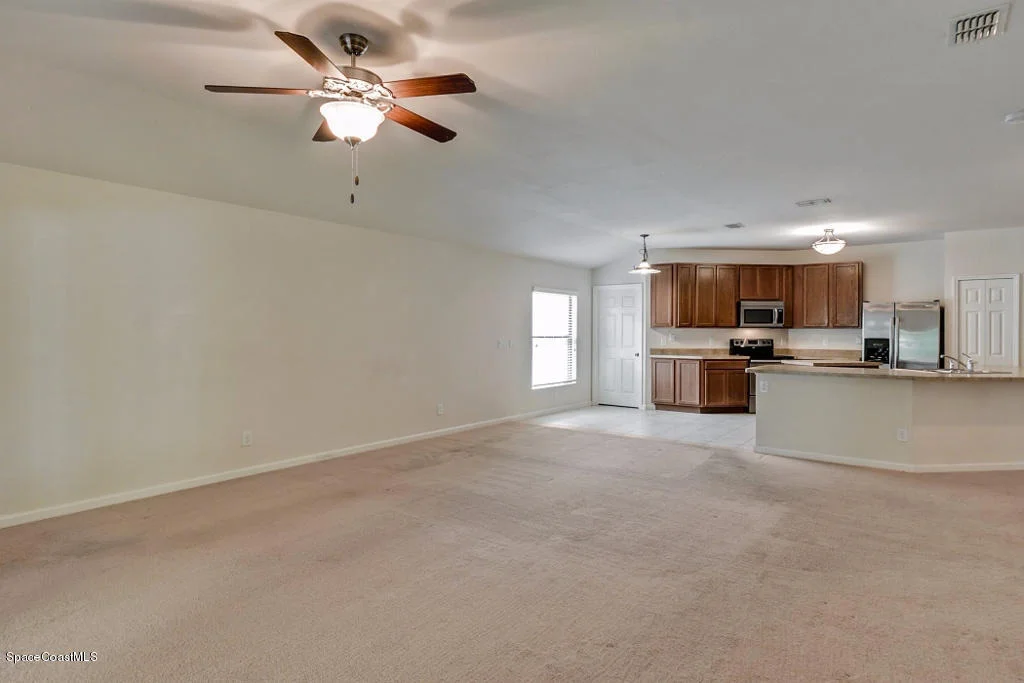 Photo of 534 Dryden Circle