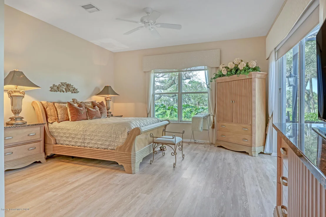 Photo of 130 Whaler Drive