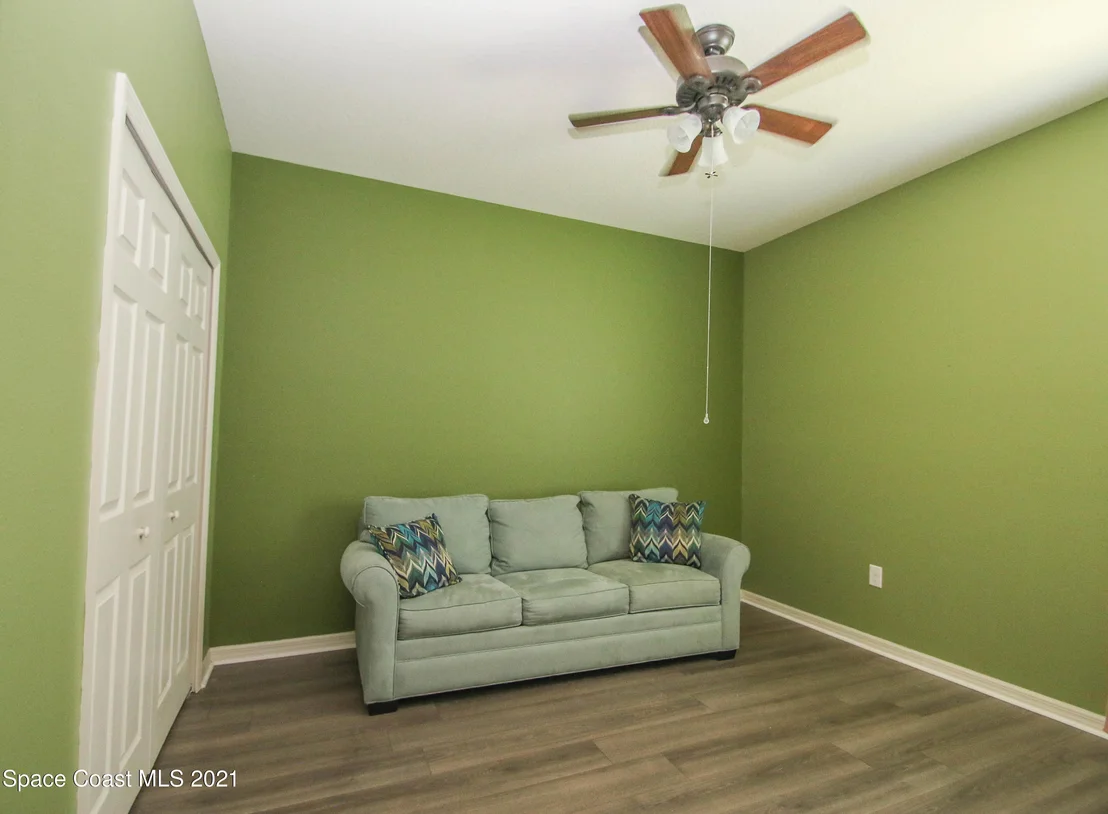 Photo of 3244 Hawthorne Avenue
