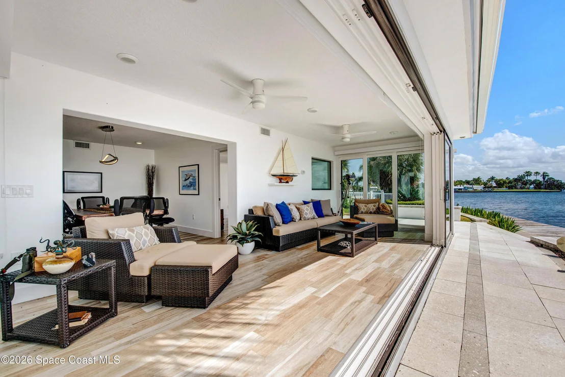 Photo of 93 W Bay Drive