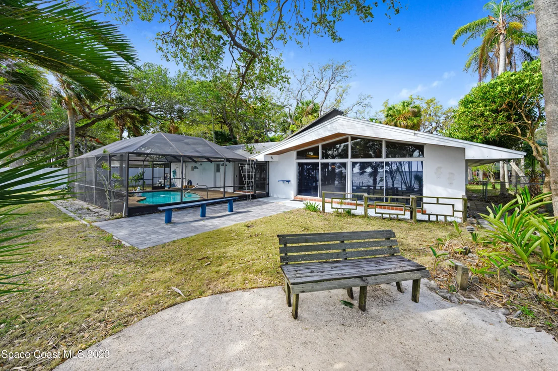 Photo of 3577 N Sylvan Lane