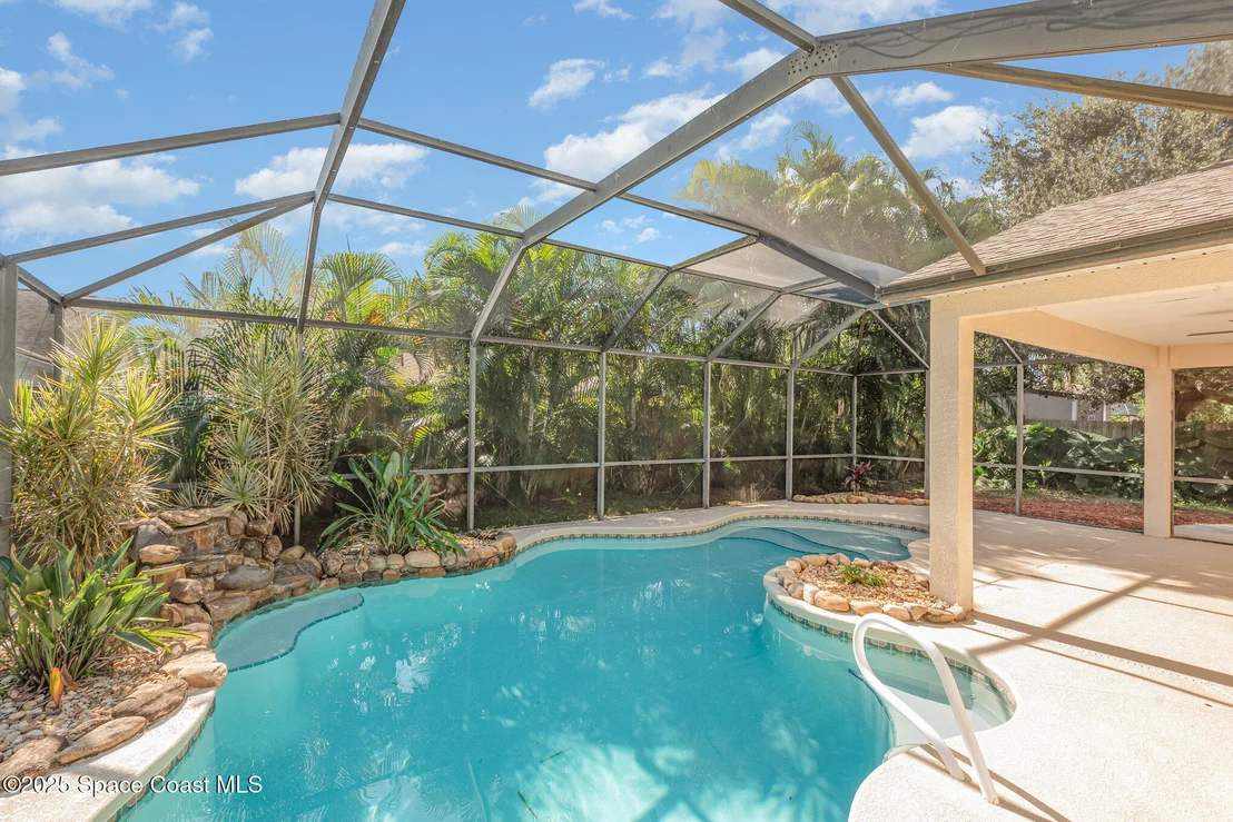Photo of 1045 Jacaranda Circle