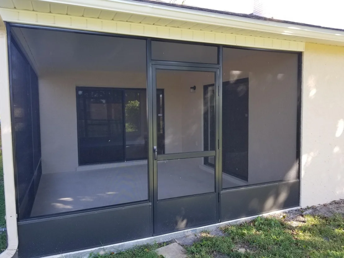 Photo of 1660 Clover Circle