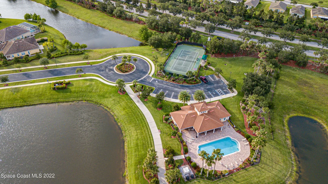 Photo of 3425 Hyperion Way SE