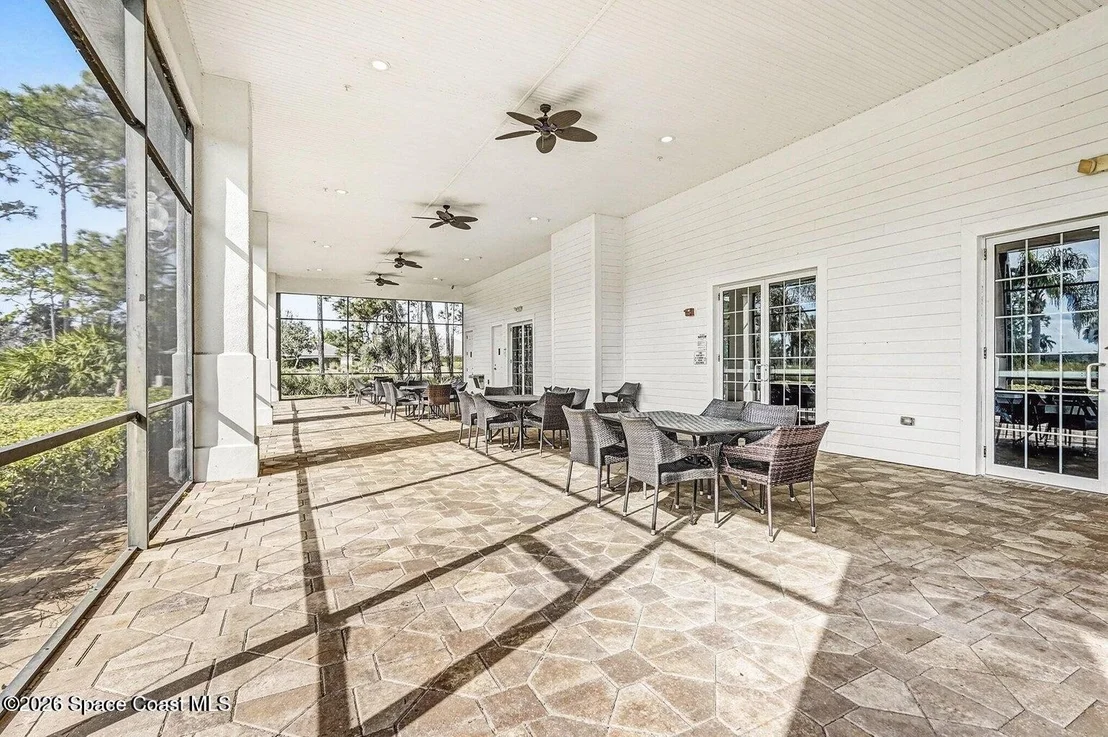 Photo of 1785 Windbrook Drive SE