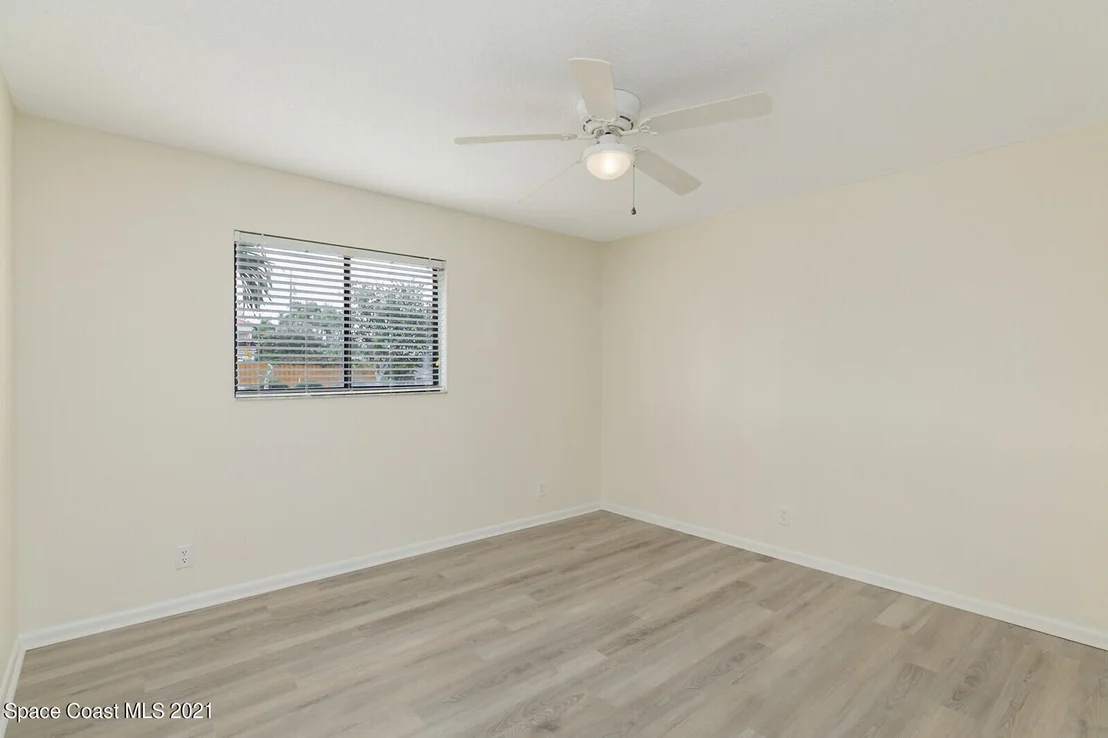 Photo of 300 Bahama Drive