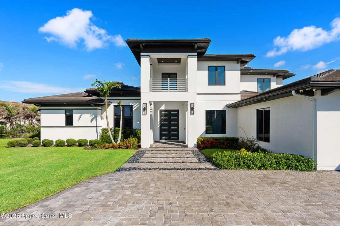 Photo of 3618 Lake Adelaide Place