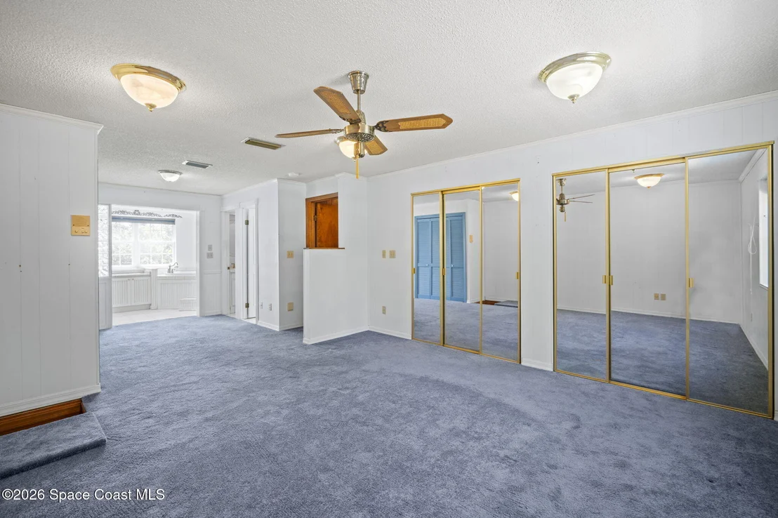 Photo of 945 Bluegrass Lane