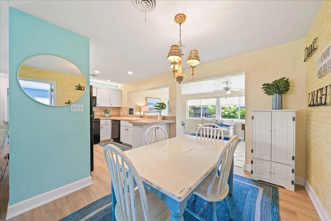 Photo of 2215 Reef Avenue