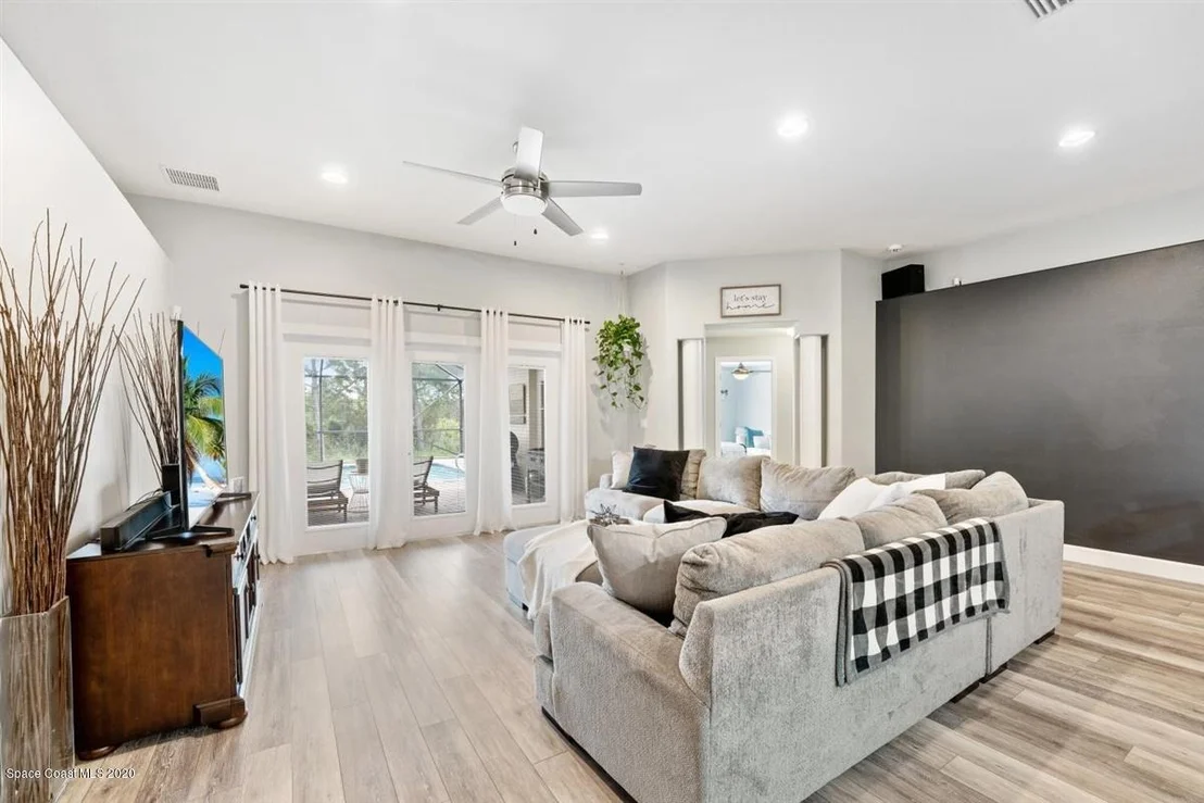 Photo of 1777 Auburn Lakes Drive
