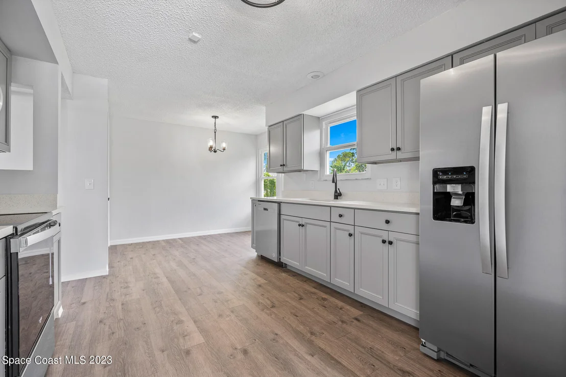 Photo of 817 Seven Gables Circle SE