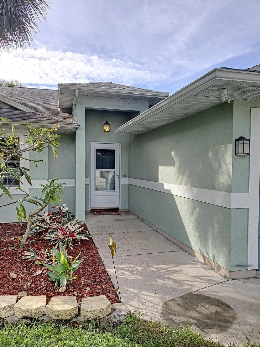 Photo of 1699 Palm Ridge Road