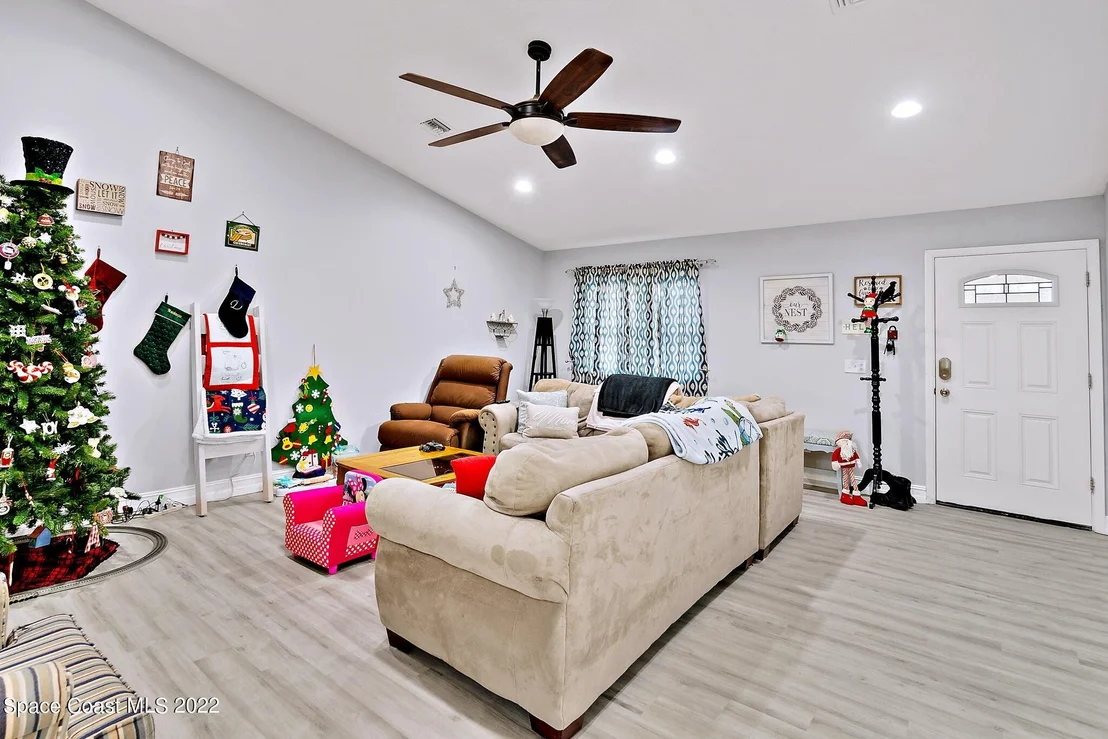 Photo of 2263 Saint Dunston Lane