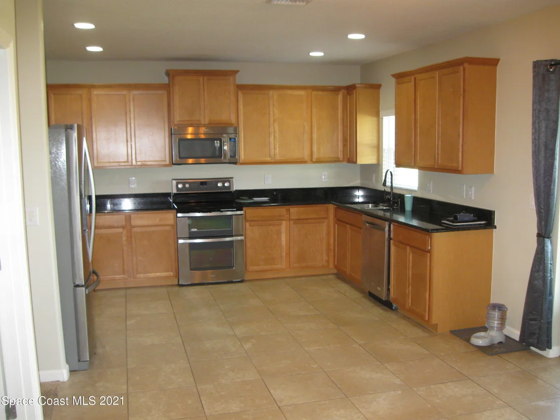 Photo of 451 Trymore Drive SE