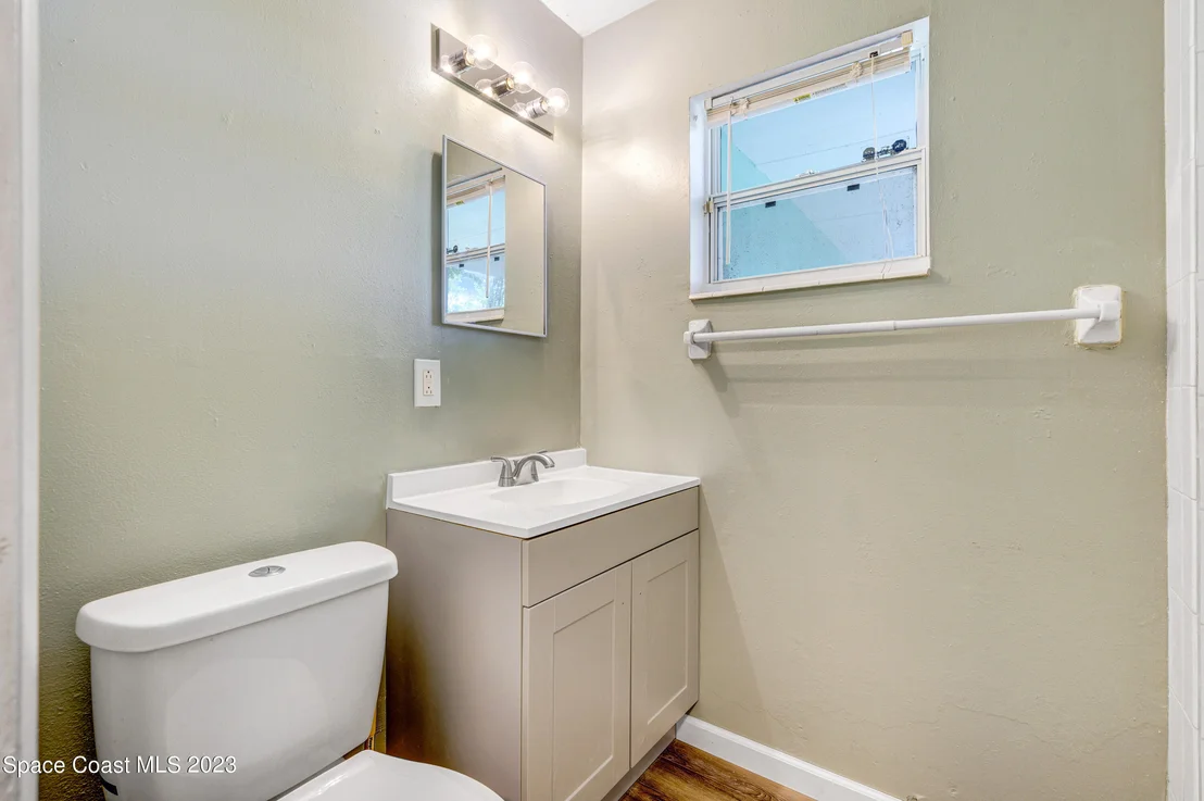 Photo of 707 Ixora Drive