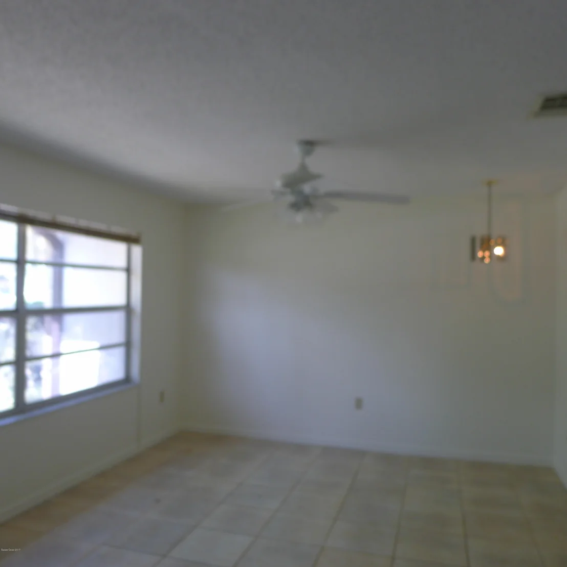Photo of 1287 NE Van Tassell NE