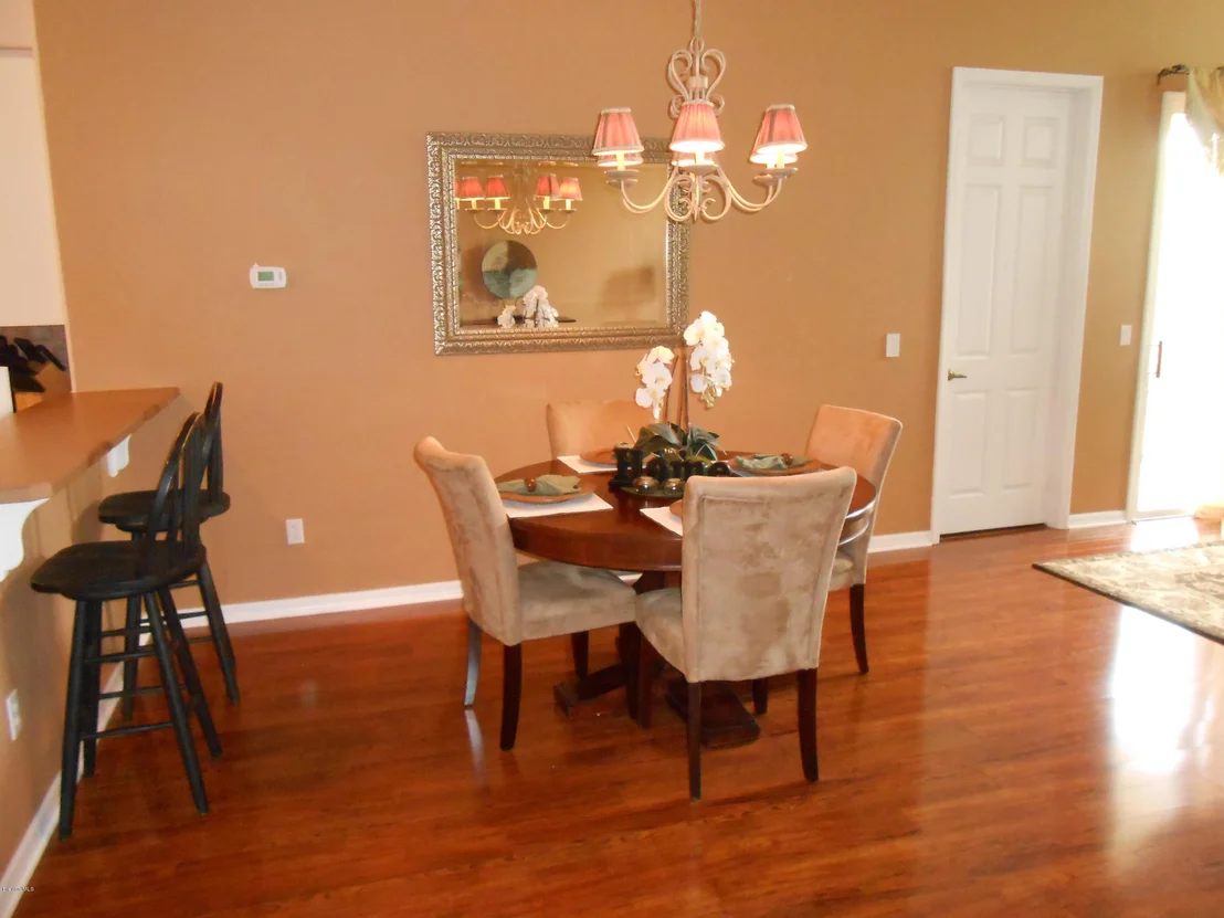 Photo of 4531 Portage Trail