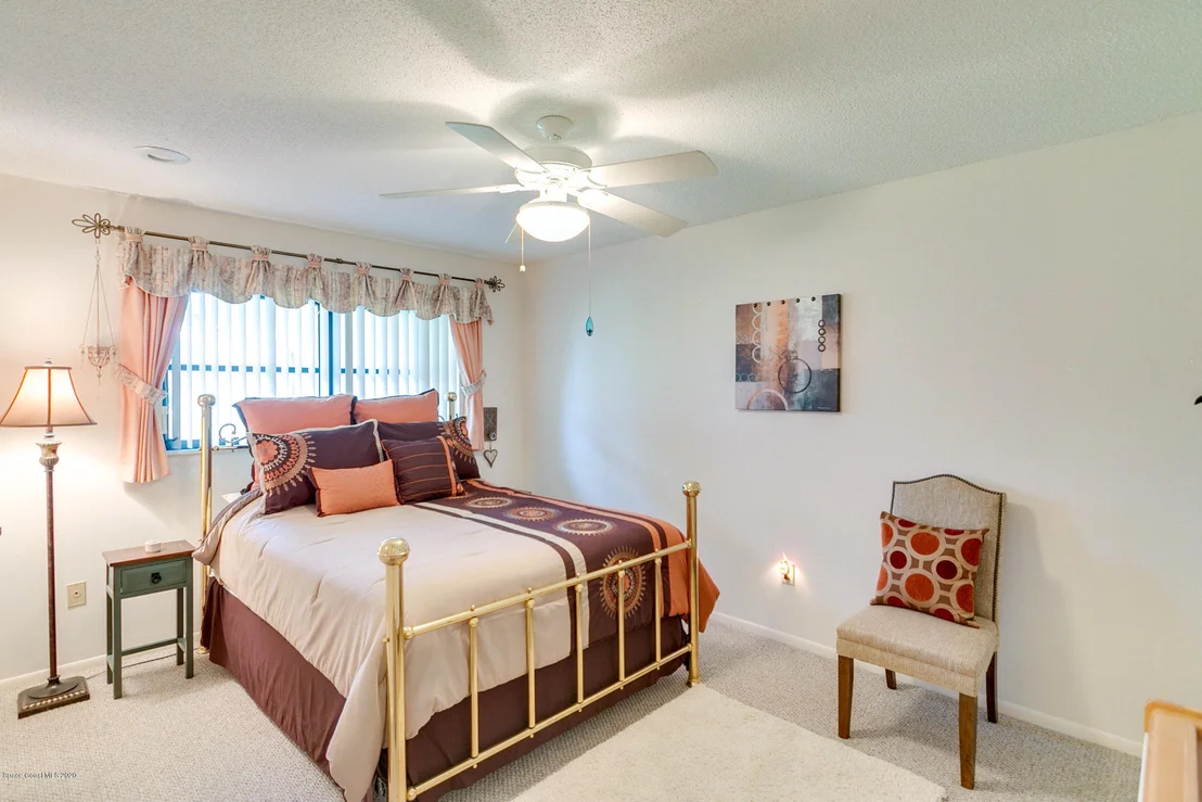 Photo of 1448 Scepter Court NE