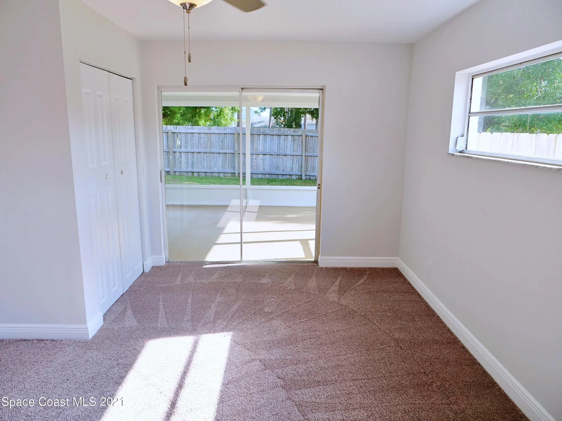 Photo of 1728 Golfview Drive