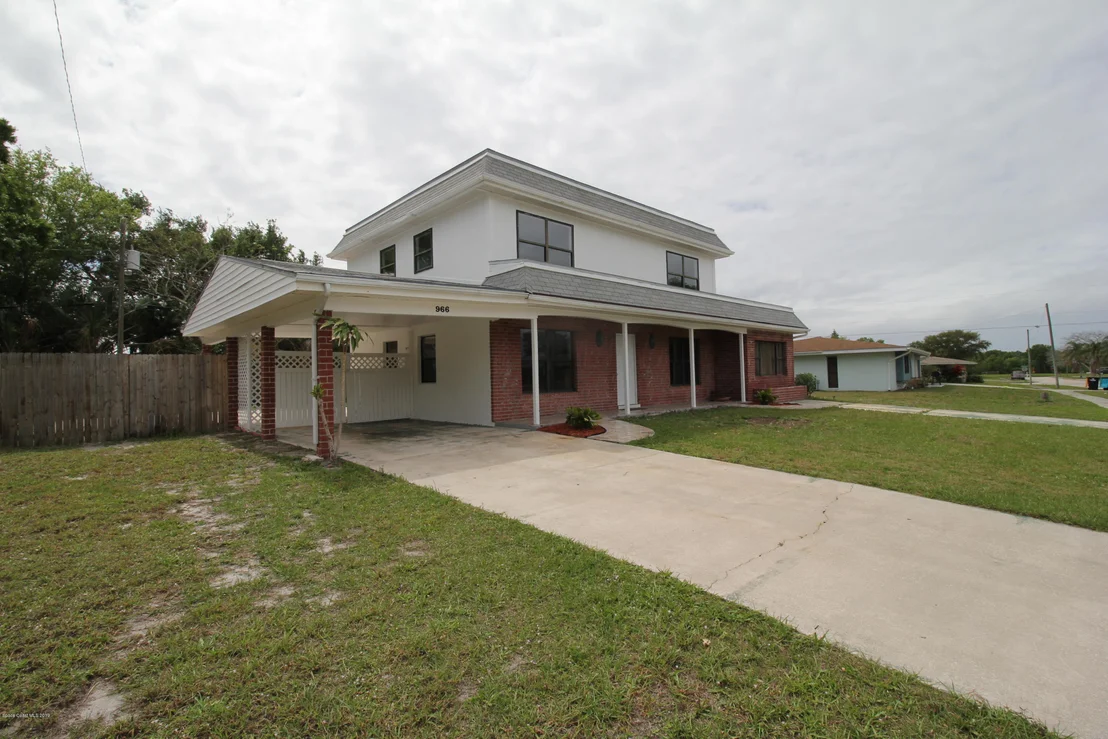 Photo of 966 Chace Lane NE