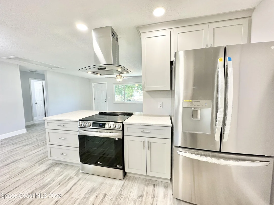 Photo of 4735 Cocoanut Drive