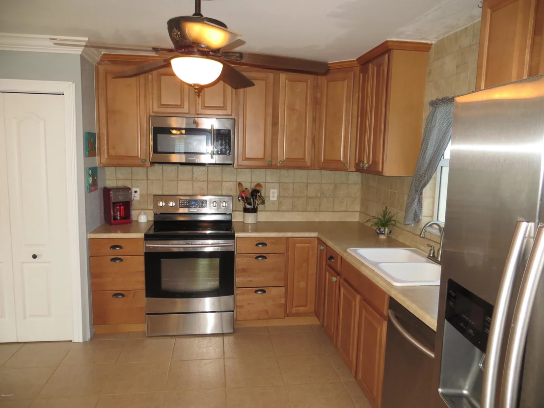 Photo of 1715 Hubbard Drive