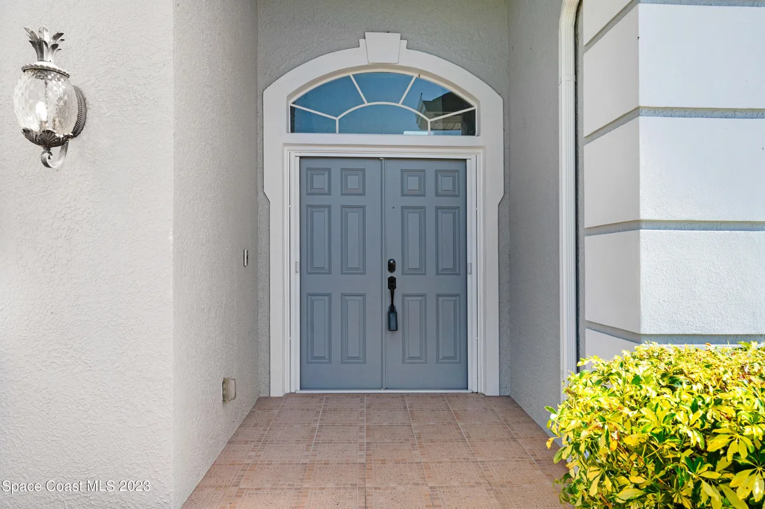 Photo of 1421 Whitman Drive