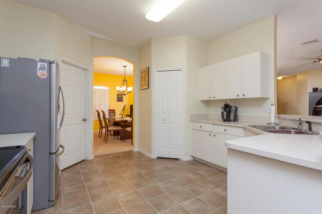 Photo of 6610 Bamboo Avenue