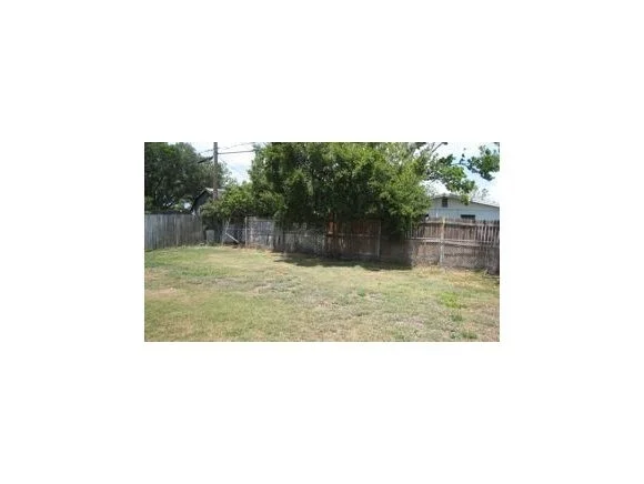 Photo of 2476 Victor