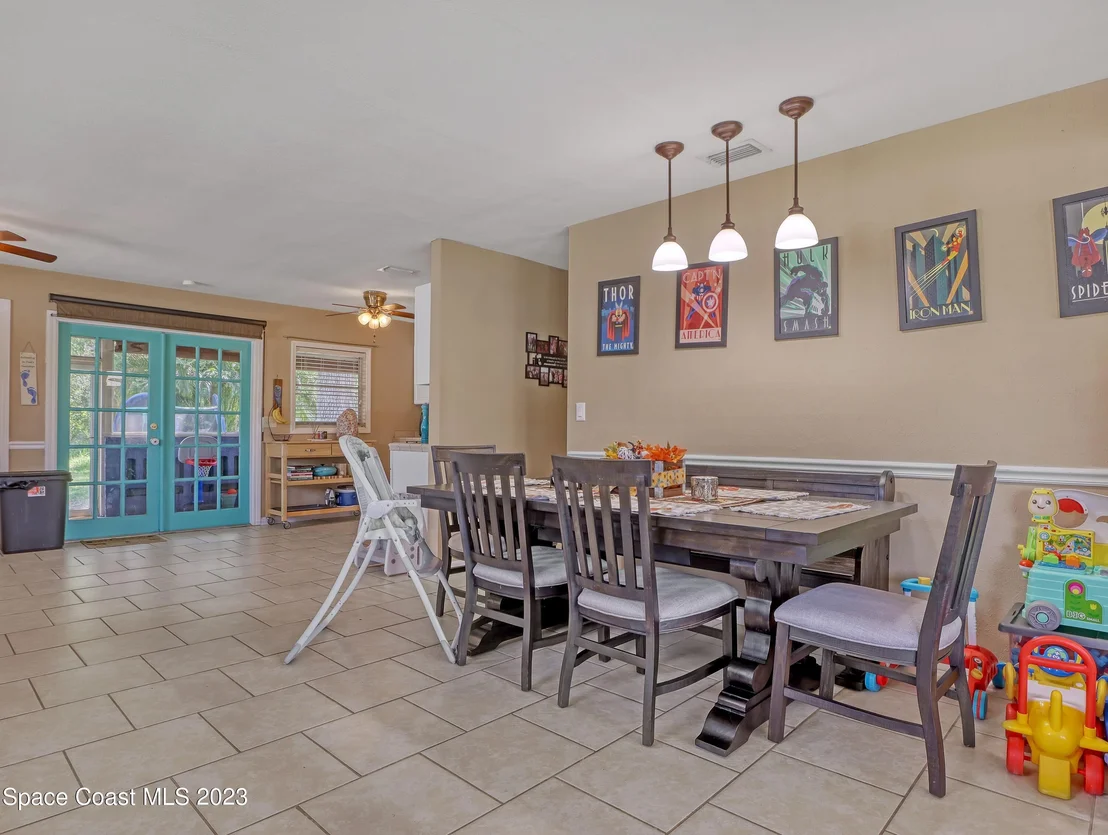 Photo of 695 Teak Drive