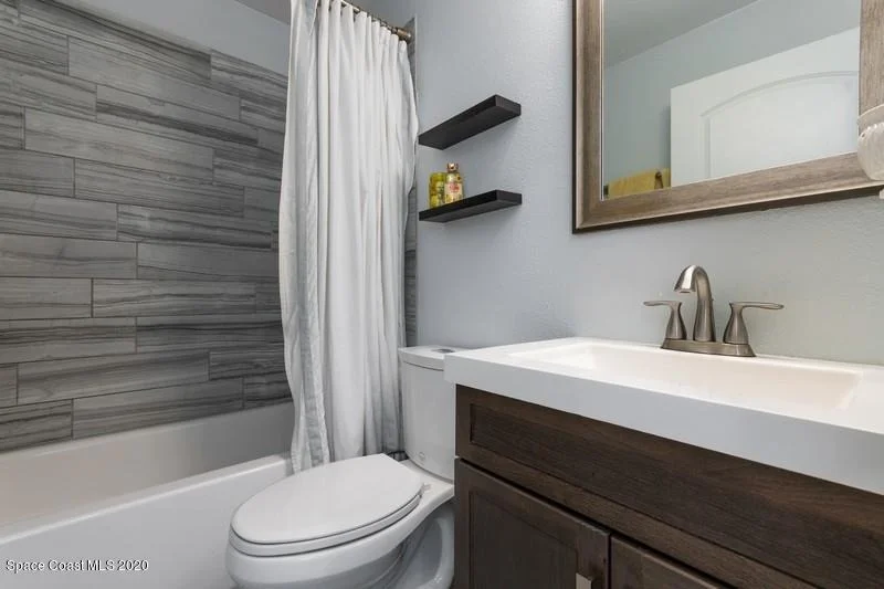 Photo of 6023 Elgin Road