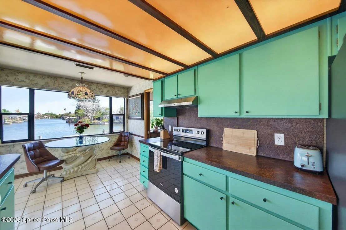 Photo of 200 Rose Drive
