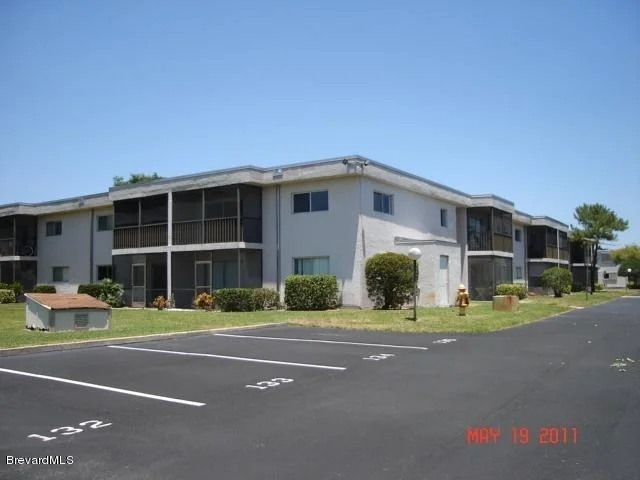 Photo of Unit 128 at 2975 Thrush Drive