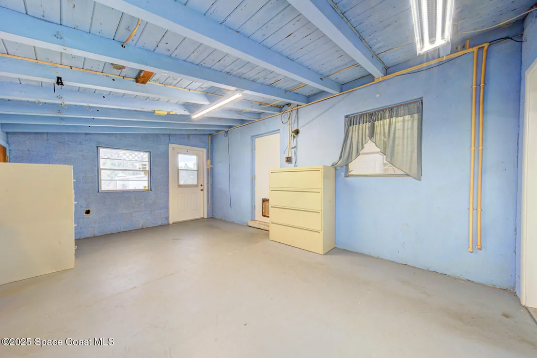 Photo of 2433 Allan Adale Road