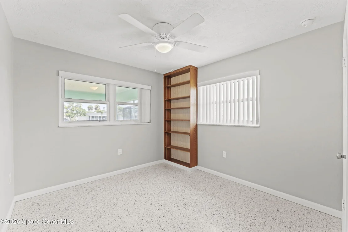 Photo of 465 Cardinal Drive