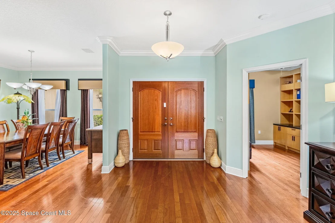 Photo of 4443 Long Lake Road